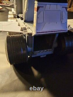2008 Vintage Hasbro Star Wars Clone Wars Turbo Tank With 5 Action figures