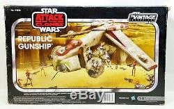 2013 Star Wars Vintage Collection Attack of The Clones Republic Gunship No. A4646
