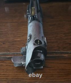 Graflex 3-Cell Flash Handle Authentic Star Wars Lightsaber Pat No. 2310165