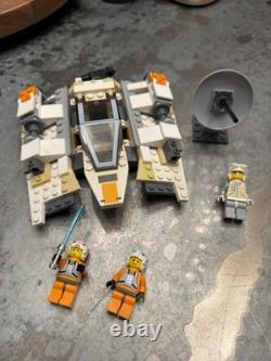 Lego Star Wars Lot Of 31 Minifigures And Ships Vintage