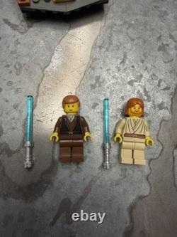 Lego Star Wars Lot Of 31 Minifigures And Ships Vintage