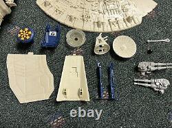 Millennium Falcon vintage original with box Complete. Kenner Star Wars