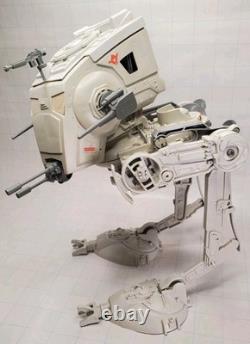 Mint Vintage 1982 Kenner AT-ST Scout Walker Vehicle with Return of the Jedi Box