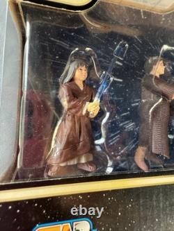 New Sealed Hasbro Star Wars JEDI TRAINING ACADEMY + Vintage Disneyland Diploma