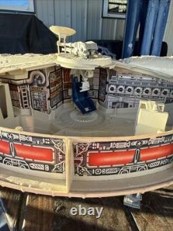 Star Wars 1979 Millennium Falcon Kenner Products. Vintage