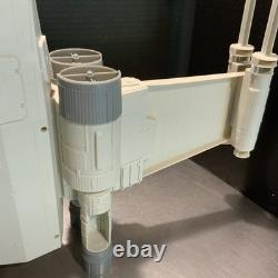 Star Wars Giant X-Wing Fighter R2D2 Pilot Toy Hasbro C2604A Vintage Collectible
