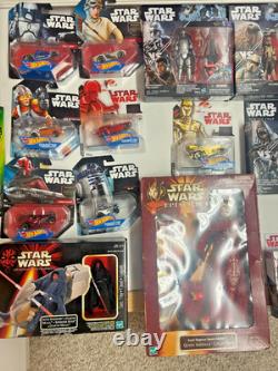 Star Wars HUGE LOT of action figures, cars and poker set Lot NEW VINTAGE SEALED