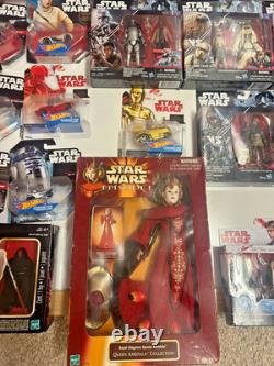 Star Wars HUGE LOT of action figures, cars and poker set Lot NEW VINTAGE SEALED Star Wars HUGE LOT of action figures, cars and poker set Lot NEW VINTAGE SEALED