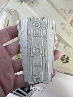 Star Wars Millenium Falcon Space Ship Vintage 1979 for parts display pls read