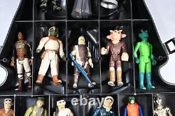 VINTAGE STAR WARS 32 ACTION FIGURES + WEAPONS + DARTH VADER CASE KENNER lot