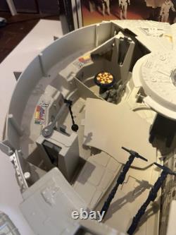 Vintage 1977 Star Wars Empire Strikes Back Millennium Falcon Spaceship