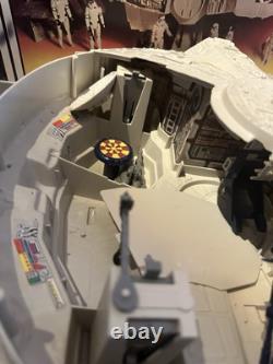 Vintage 1977 Star Wars Empire Strikes Back Millennium Falcon Spaceship