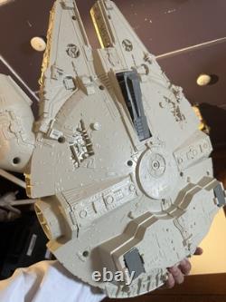 Vintage 1977 Star Wars Empire Strikes Back Millennium Falcon Spaceship