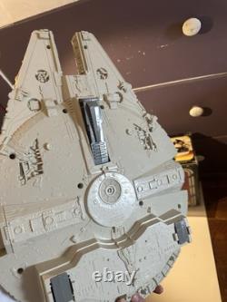 Vintage 1977 Star Wars Empire Strikes Back Millennium Falcon Spaceship