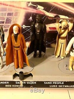 Vintage 1978 Kenner Star Wars Mail Away First 12 Figure Stand & First 12 Figures