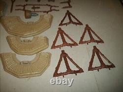 Vintage STAR WARS EWOK VILLAGE FIGURE PLAYSET PARTS LOT RETURN OF THE JEDI