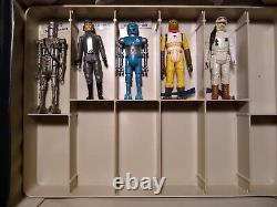 Vintage STAR WARS action figures with carrying case 17 figures and weapons