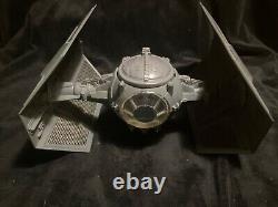 Vintage Star Wars Figures Veichles X-wing Tie Fighter Luke & Vader