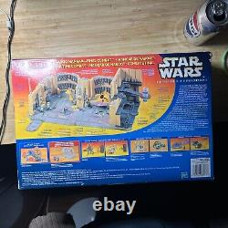 Vintage Star Wars Galoob NABOO HANGER Final Combat Episode I Action Fleet