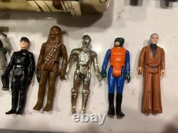 Vintage Star Wars Kenner 1983 C-3PO Action Figure Carrying Case with 12 Figures