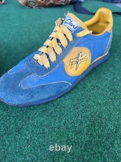 Vintage Star Wars X-Wing Fighter Clarks shoes CIRCA 1977 Size 6