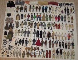 Vintage Star Wars action figures, lot of 112 with over 200 weapons & asseccories